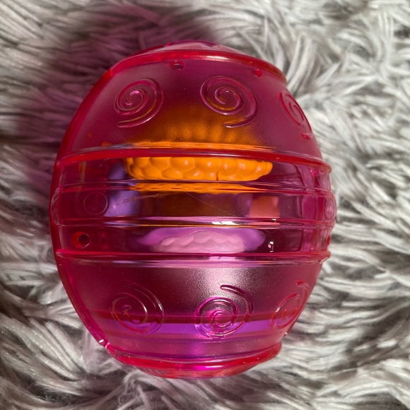 Fisher Price Little People Easter Sarah Lynn with Bluebird Excellent condition - Picture 2 of 5